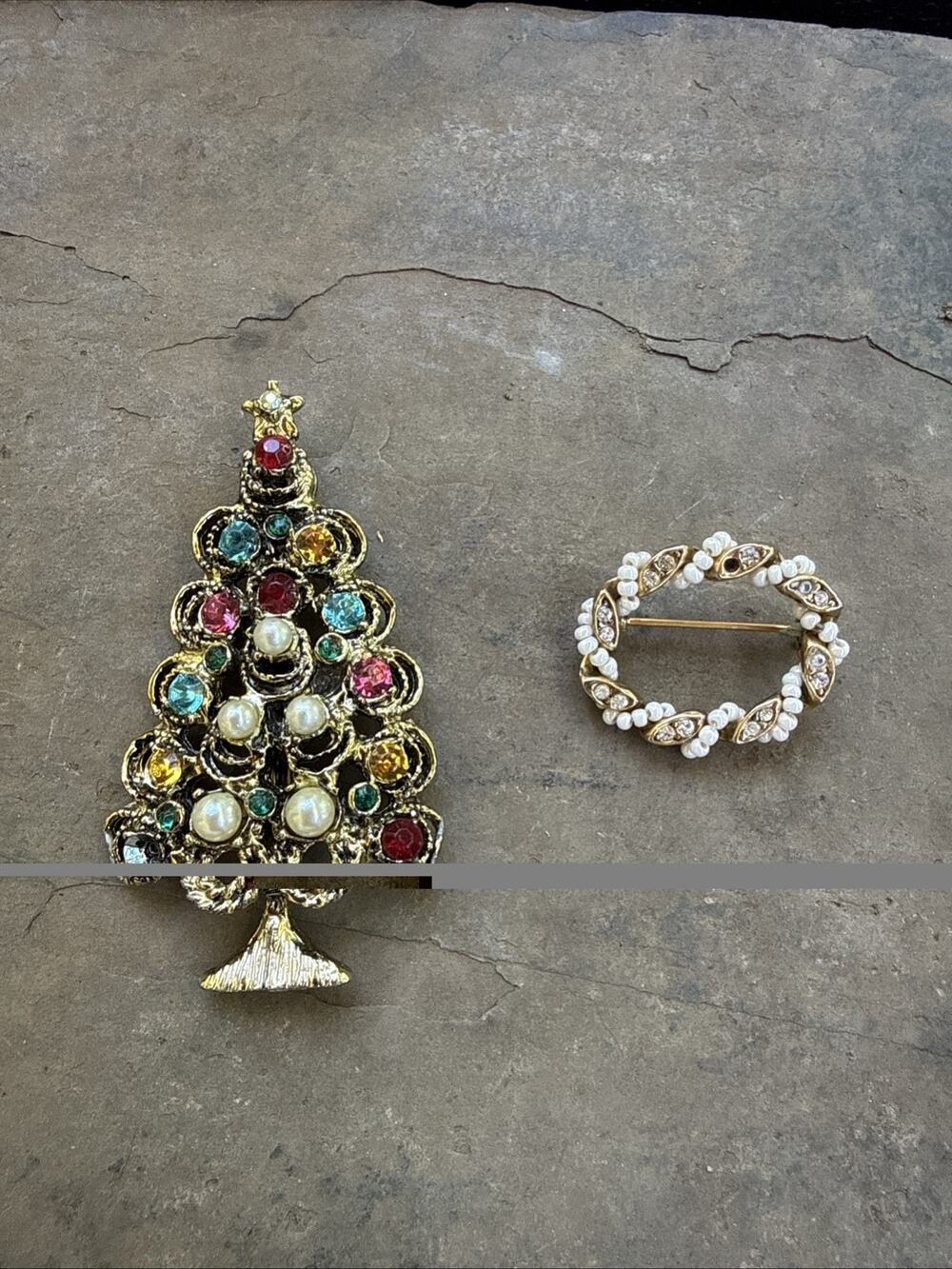 Vintage Holiday Brooch Lot Multicolor Rhinestone Christmas Tree & Pearl Wreath